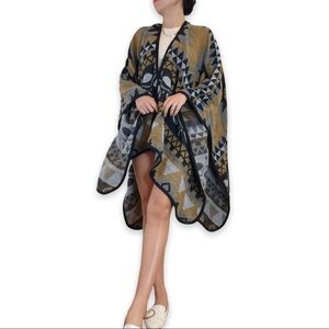 Cabin Fever Aztec Geometric Pattern Wrap Blanket Cape Poncho Jacket One size